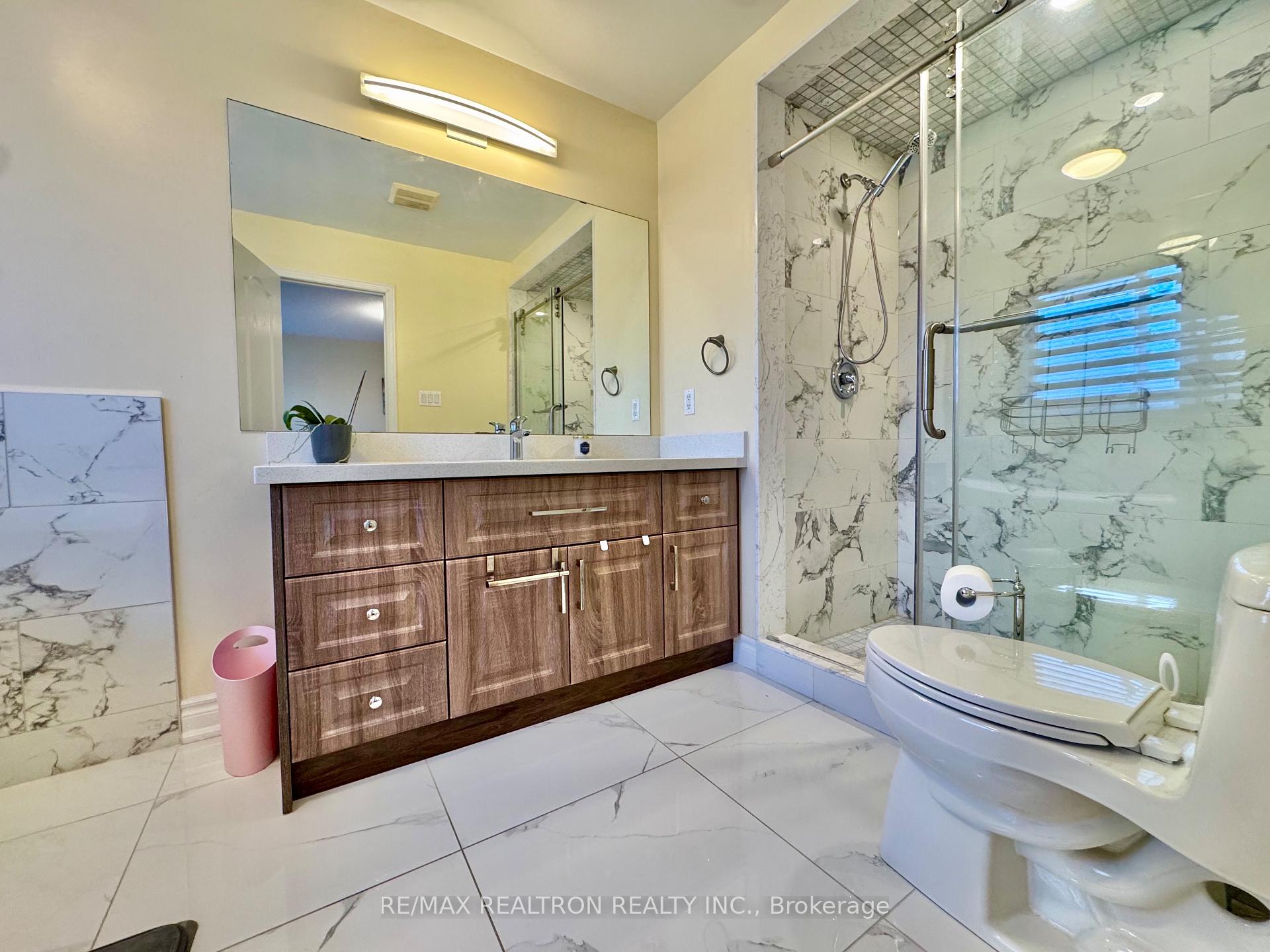 Photo 16 of 55 Devonwood Drive, Markham, Berczy — HOMEH