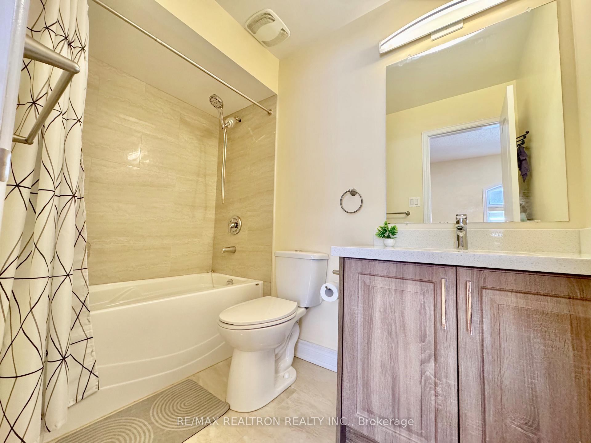 Photo 22 of 55 Devonwood Drive, Markham, Berczy — HOMEH
