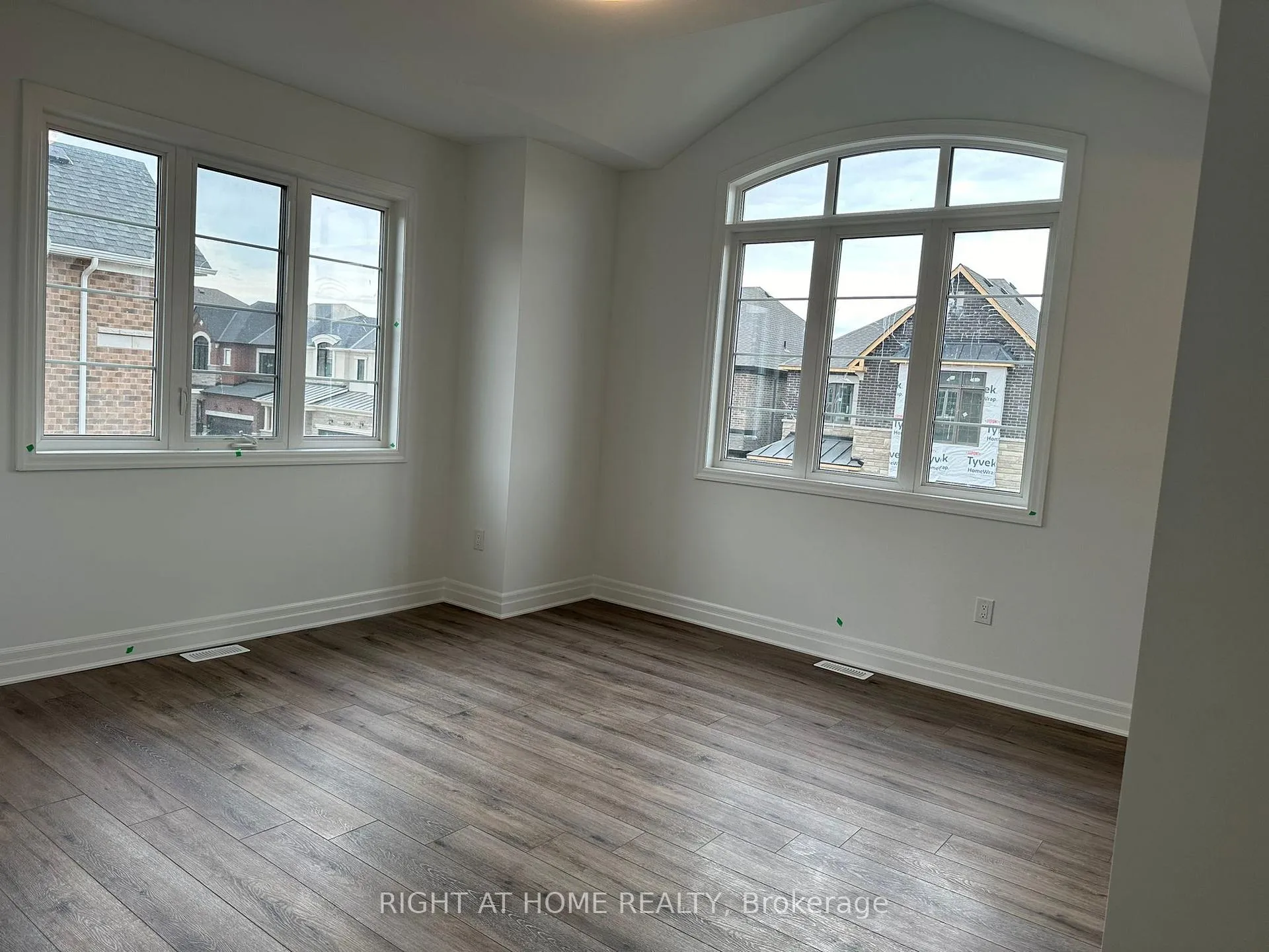Photo 14 of Unit Upper, 1263 Havelock Gardens, Milton, Bowes — HOMEH