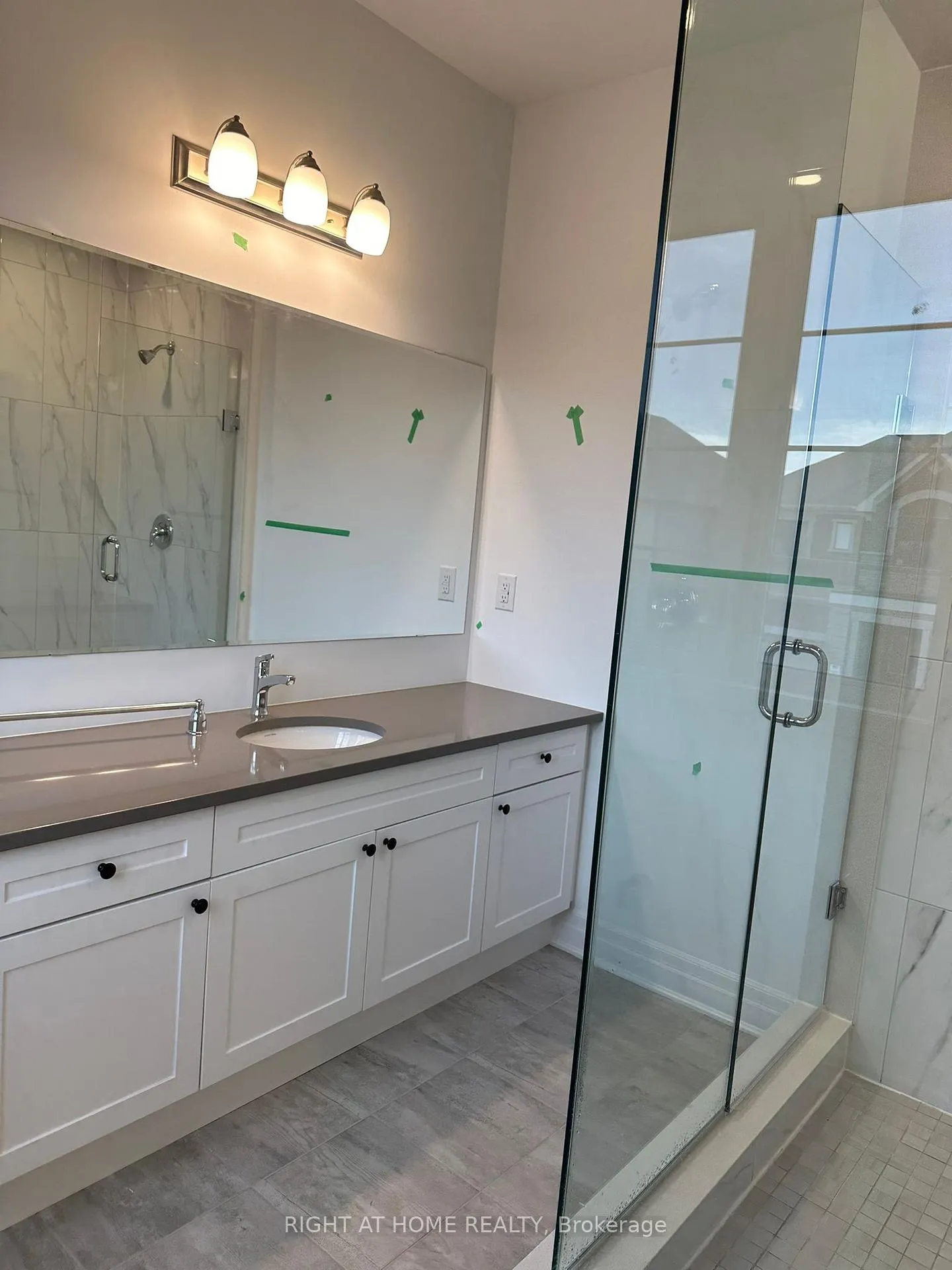 Photo 15 of Unit Upper, 1263 Havelock Gardens, Milton, Bowes — HOMEH