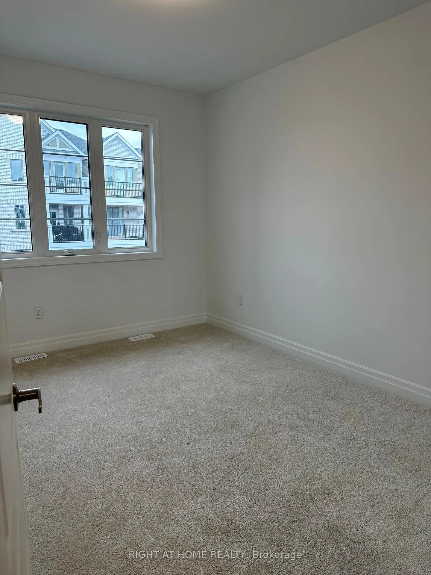 Photo 16 of Unit Upper, 1263 Havelock Gardens, Milton, Bowes — HOMEH