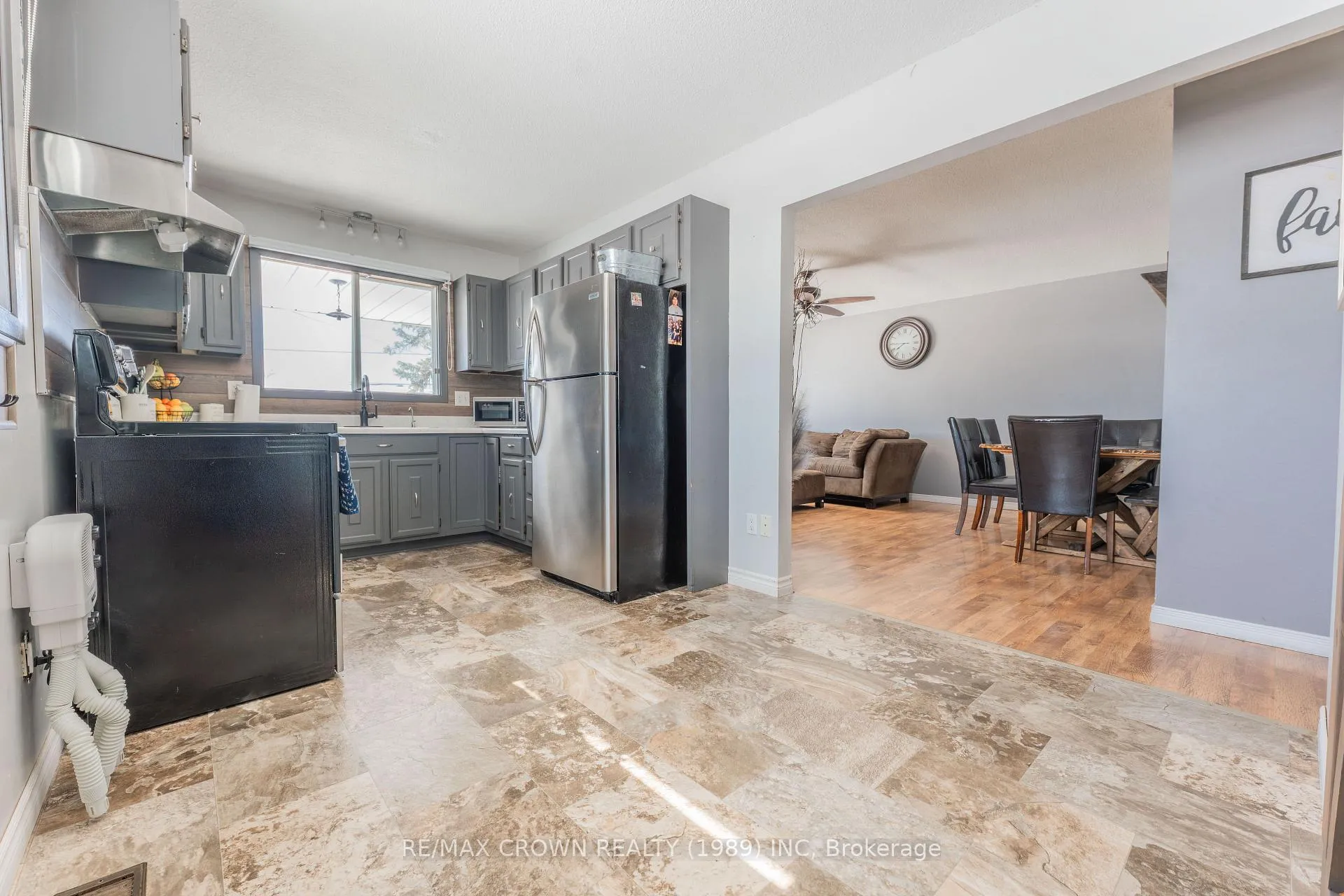 Photo 3 of 18 Cartier Avenue, Kapuskasing — HOMEH