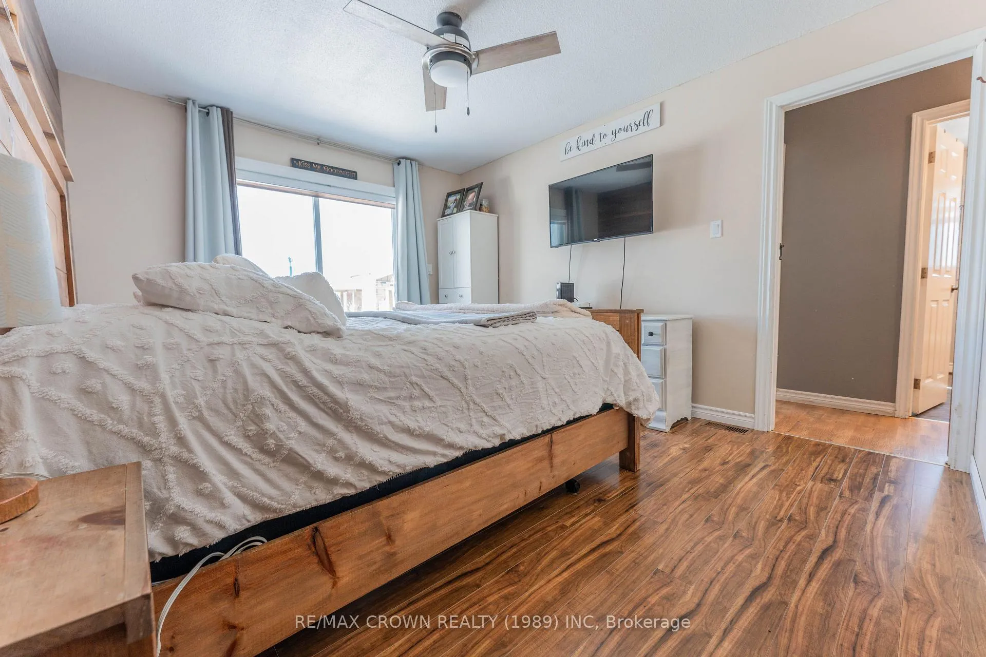 Photo 15 of 18 Cartier Avenue, Kapuskasing — HOMEH