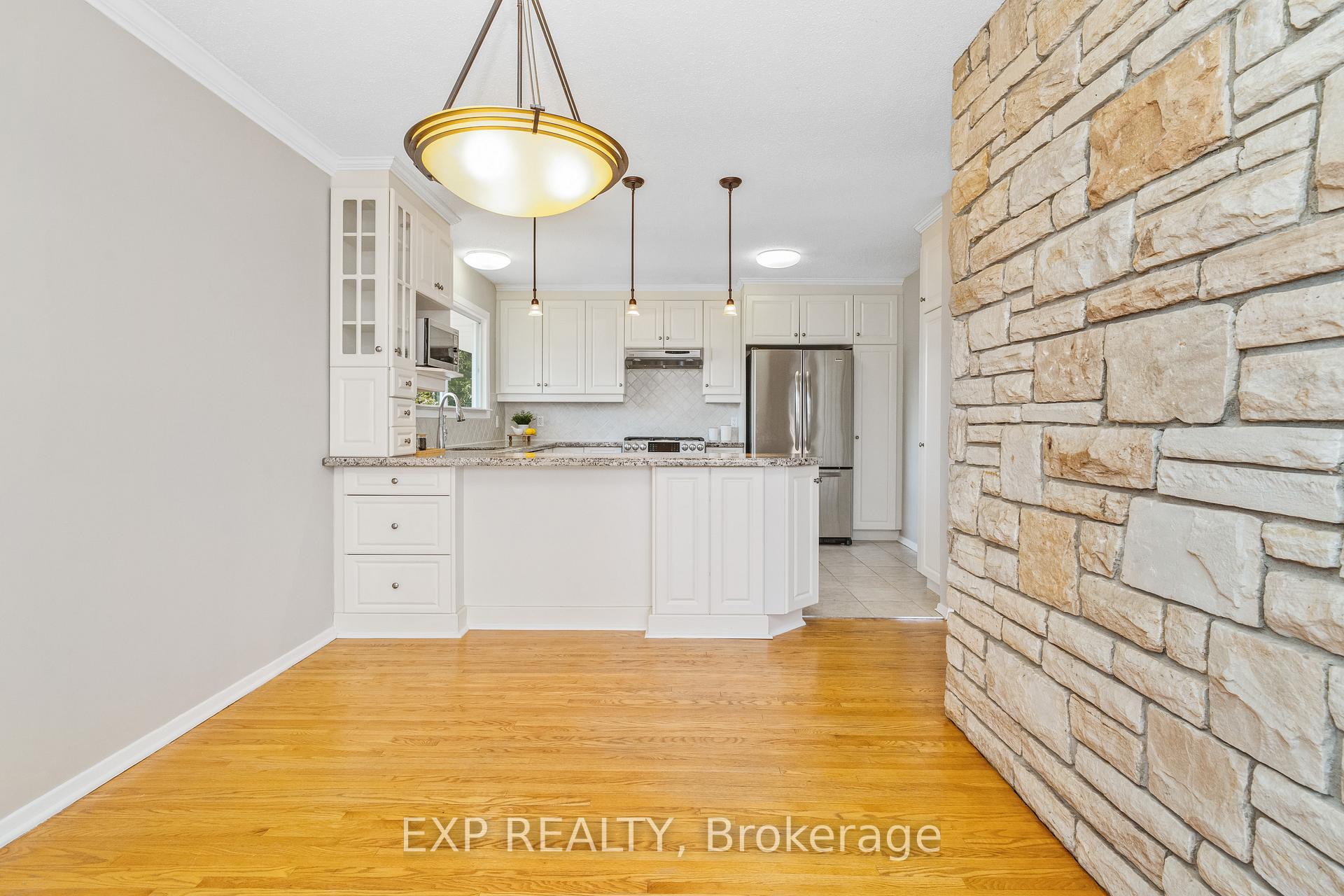 Photo 16 of 27 Tiffany Crescent, Ottawa, Kanata - Beaverbrook — HOMEH