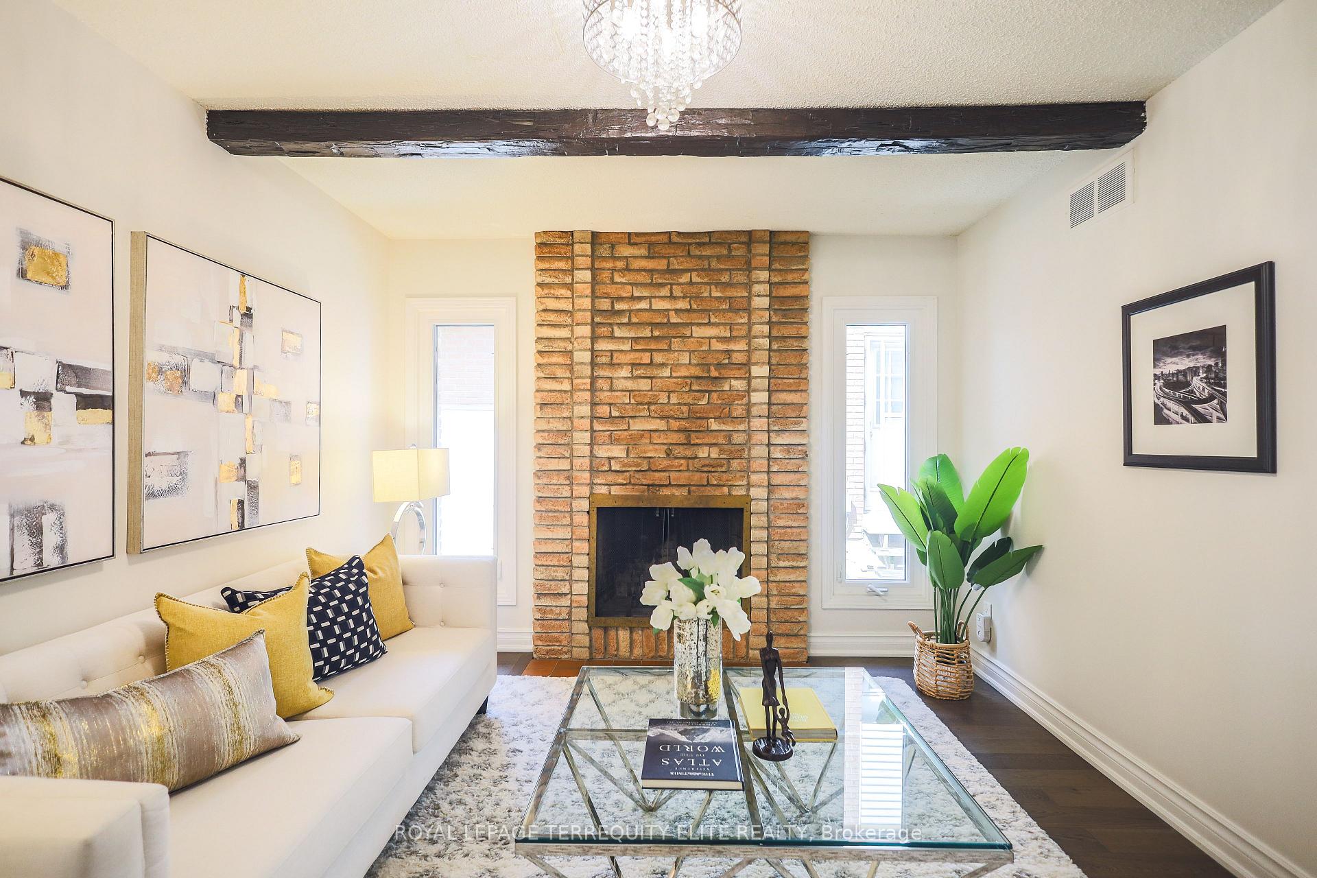 Photo 19 of 33 Tamarack Drive, Markham, Aileen-Willowbrook — HOMEH