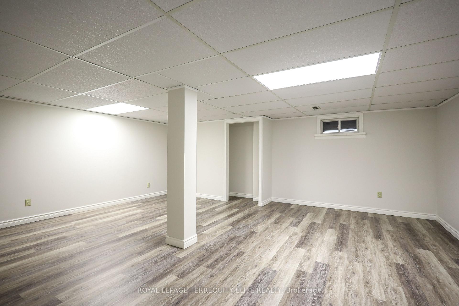 Photo 32 of 33 Tamarack Drive, Markham, Aileen-Willowbrook — HOMEH