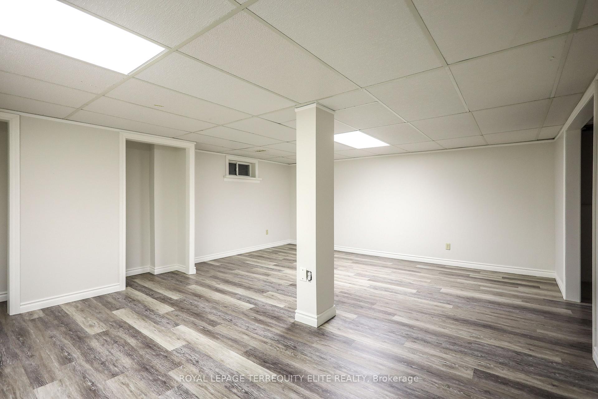 Photo 35 of 33 Tamarack Drive, Markham, Aileen-Willowbrook — HOMEH