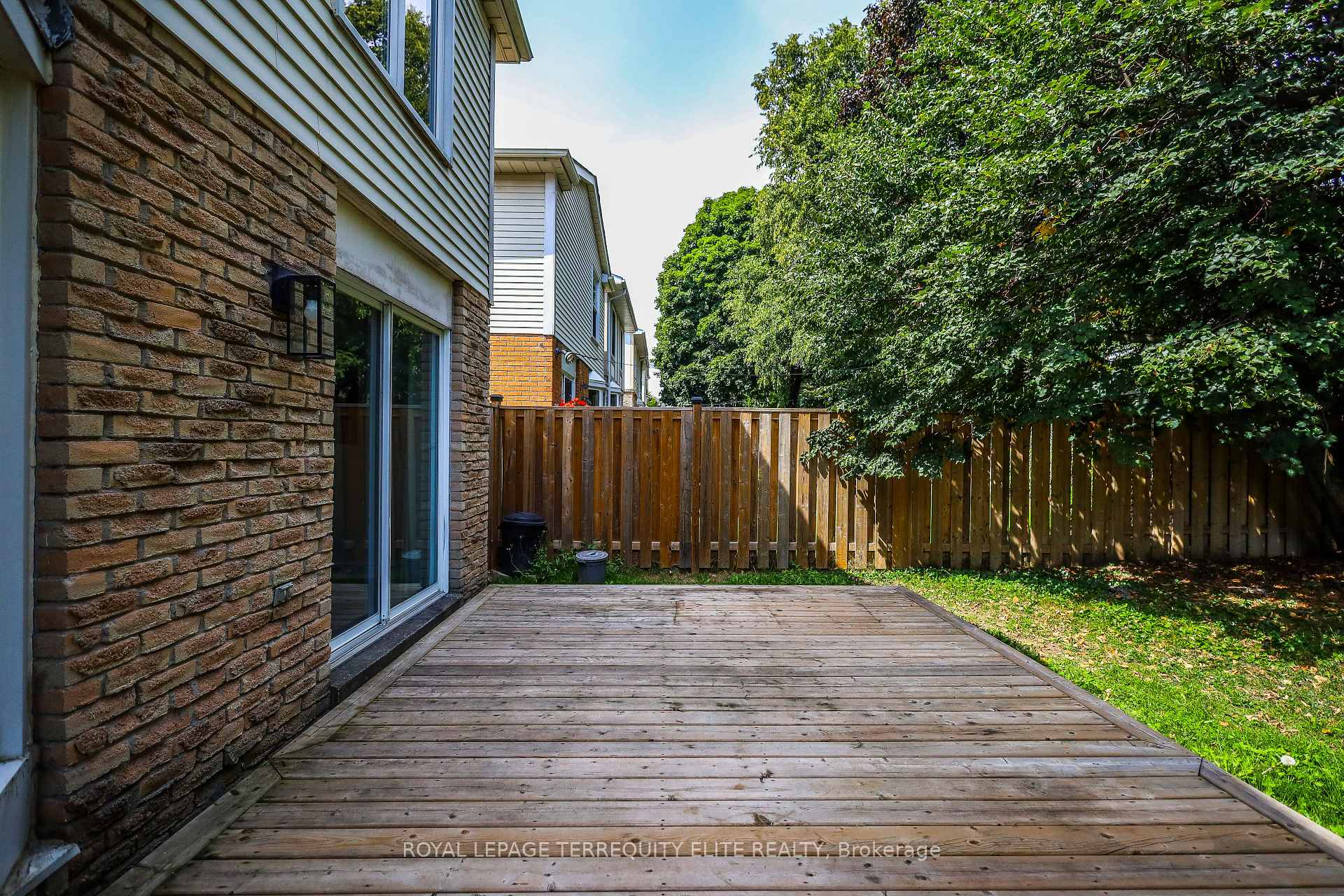 Photo 41 of 33 Tamarack Drive, Markham, Aileen-Willowbrook — HOMEH