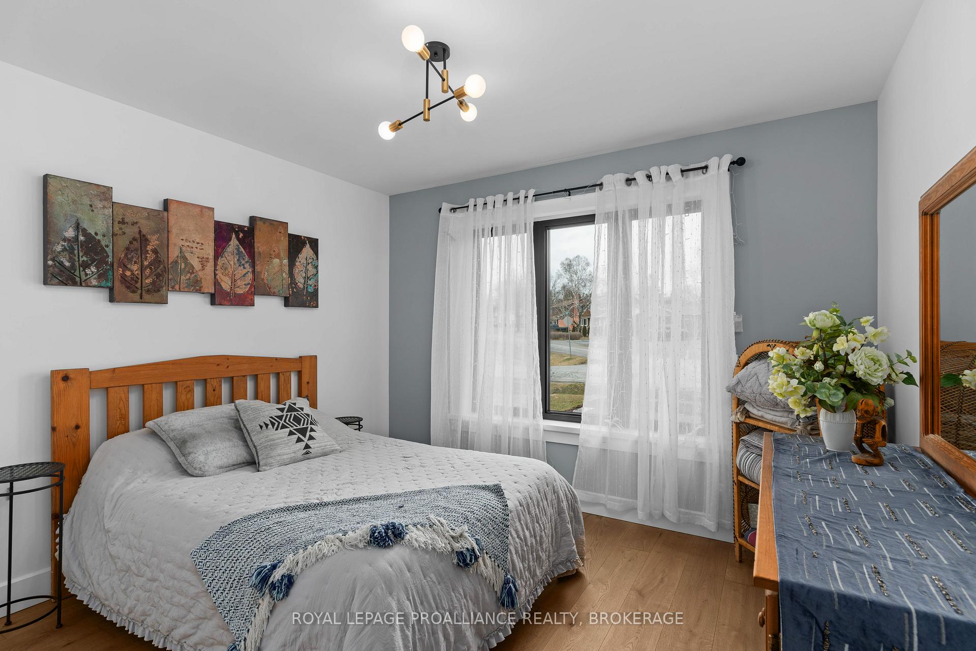 Photo 30 of 7 Crescent Drive, Kingston, City Southwest — HOMEH