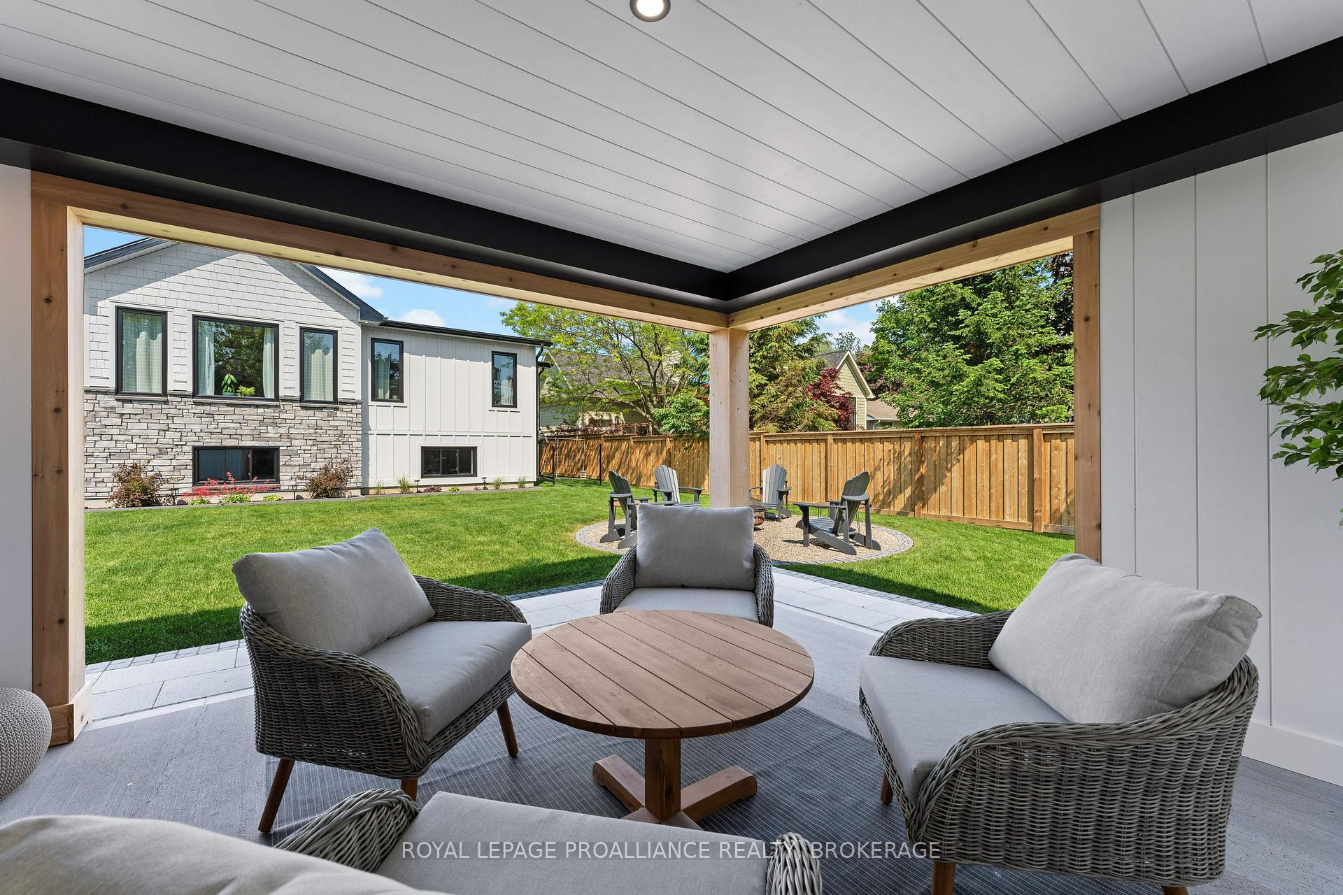 Photo 43 of 7 Crescent Drive, Kingston, City Southwest — HOMEH