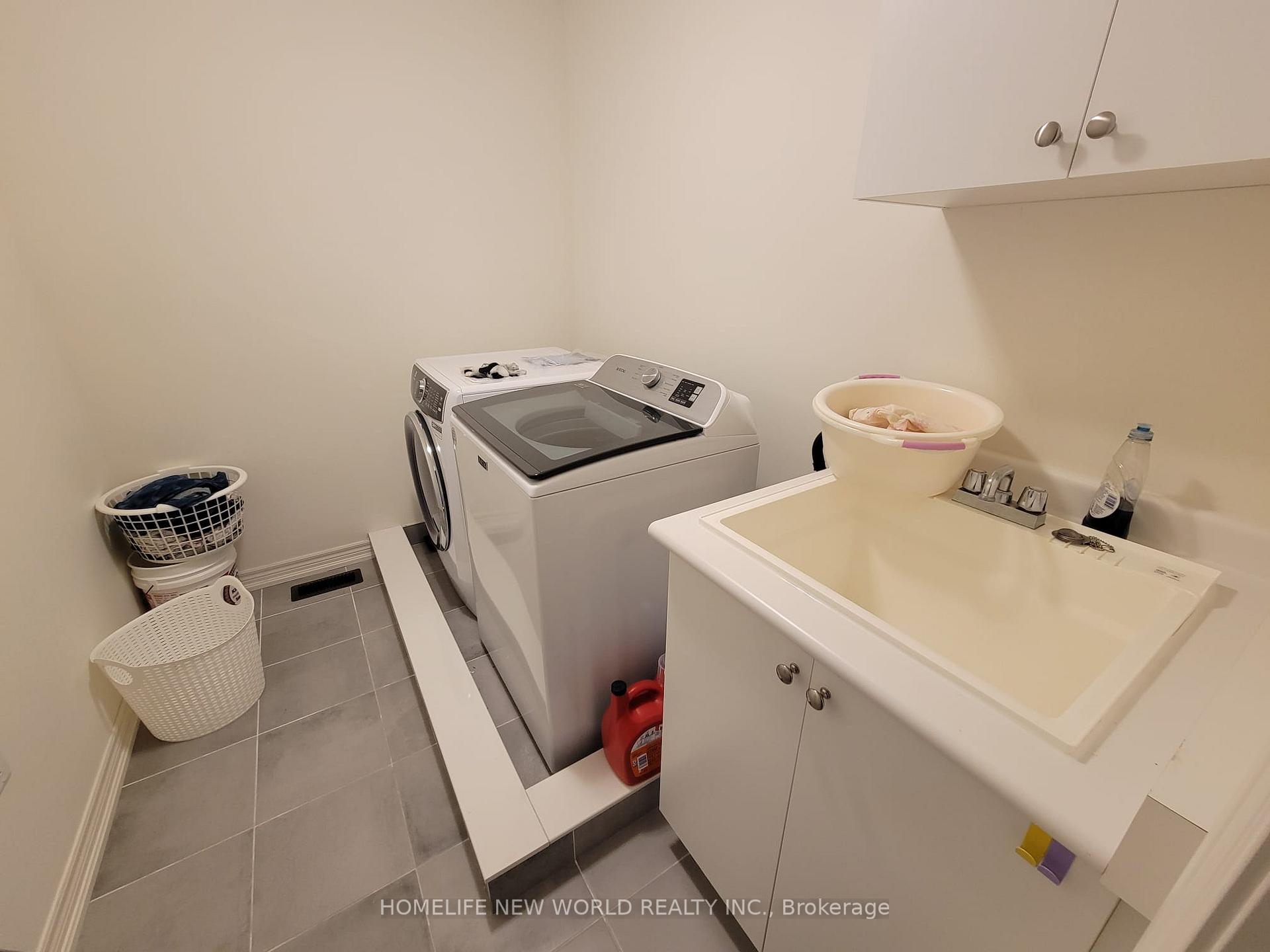 Photo 11 of 49 Willow Street, Markham, Wismer — HOMEH