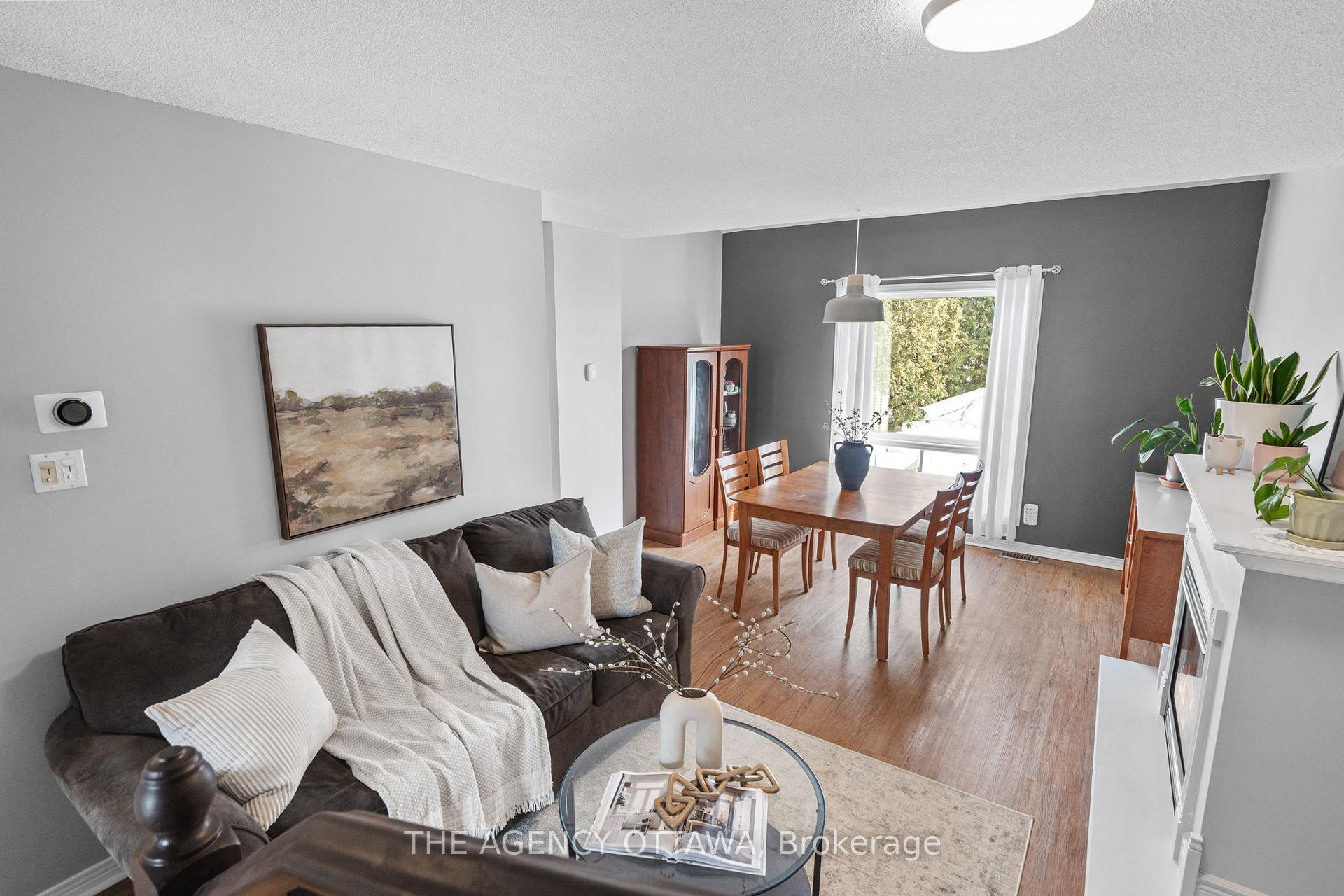 Photo 37 of 32 Bridgestone Drive, Ottawa, Kanata - Emerald Meadows/Trailwest — HOMEH