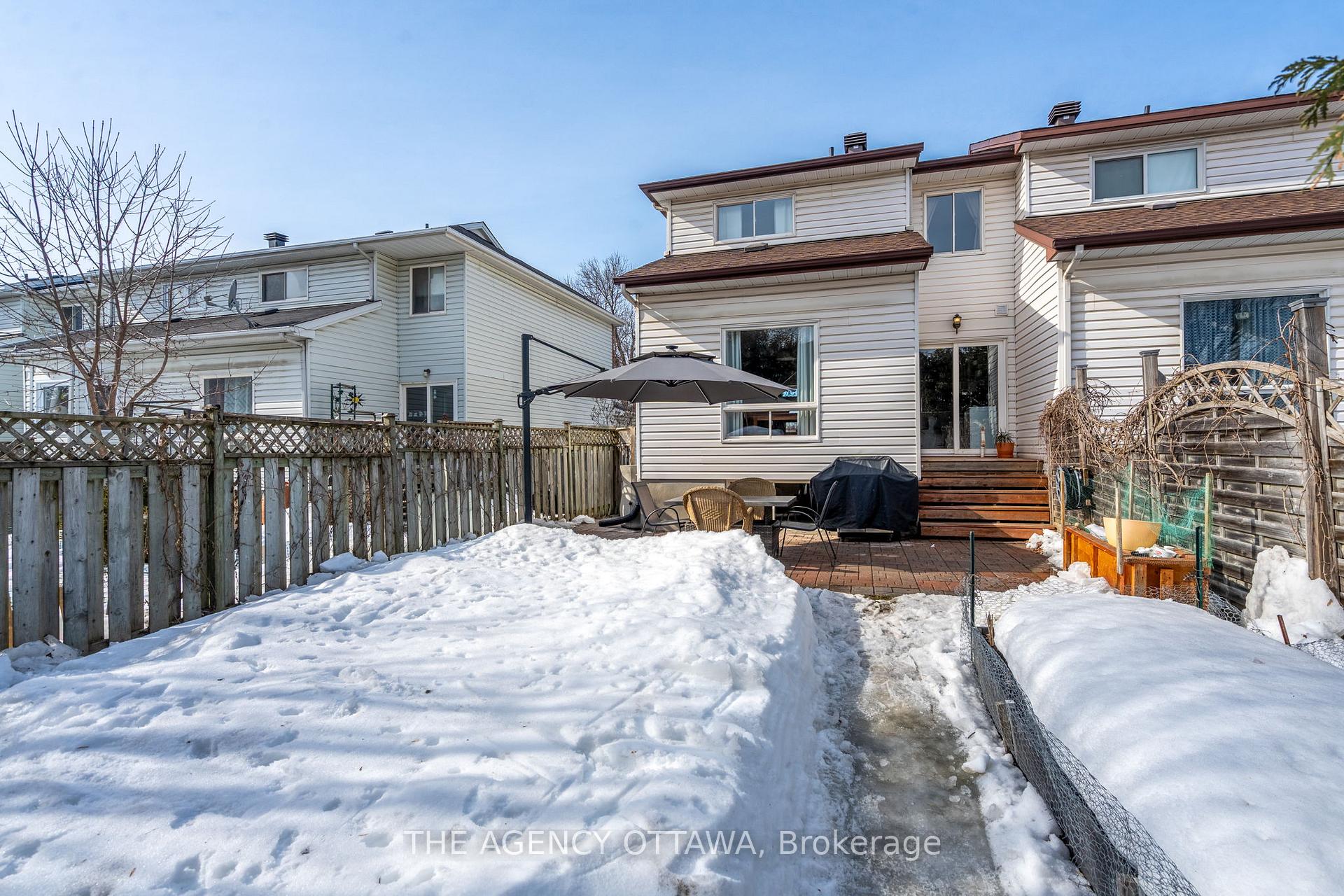 Photo 40 of 32 Bridgestone Drive, Ottawa, Kanata - Emerald Meadows/Trailwest — HOMEH
