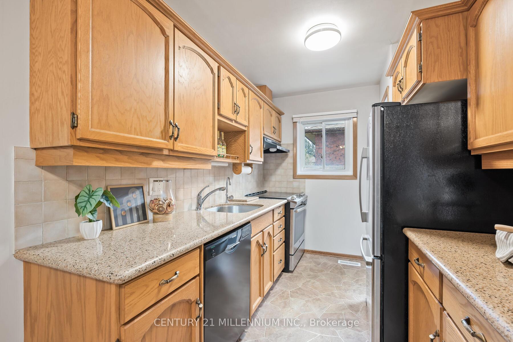 Photo 22 of 280 Dixon Street, Kitchener — HOMEH