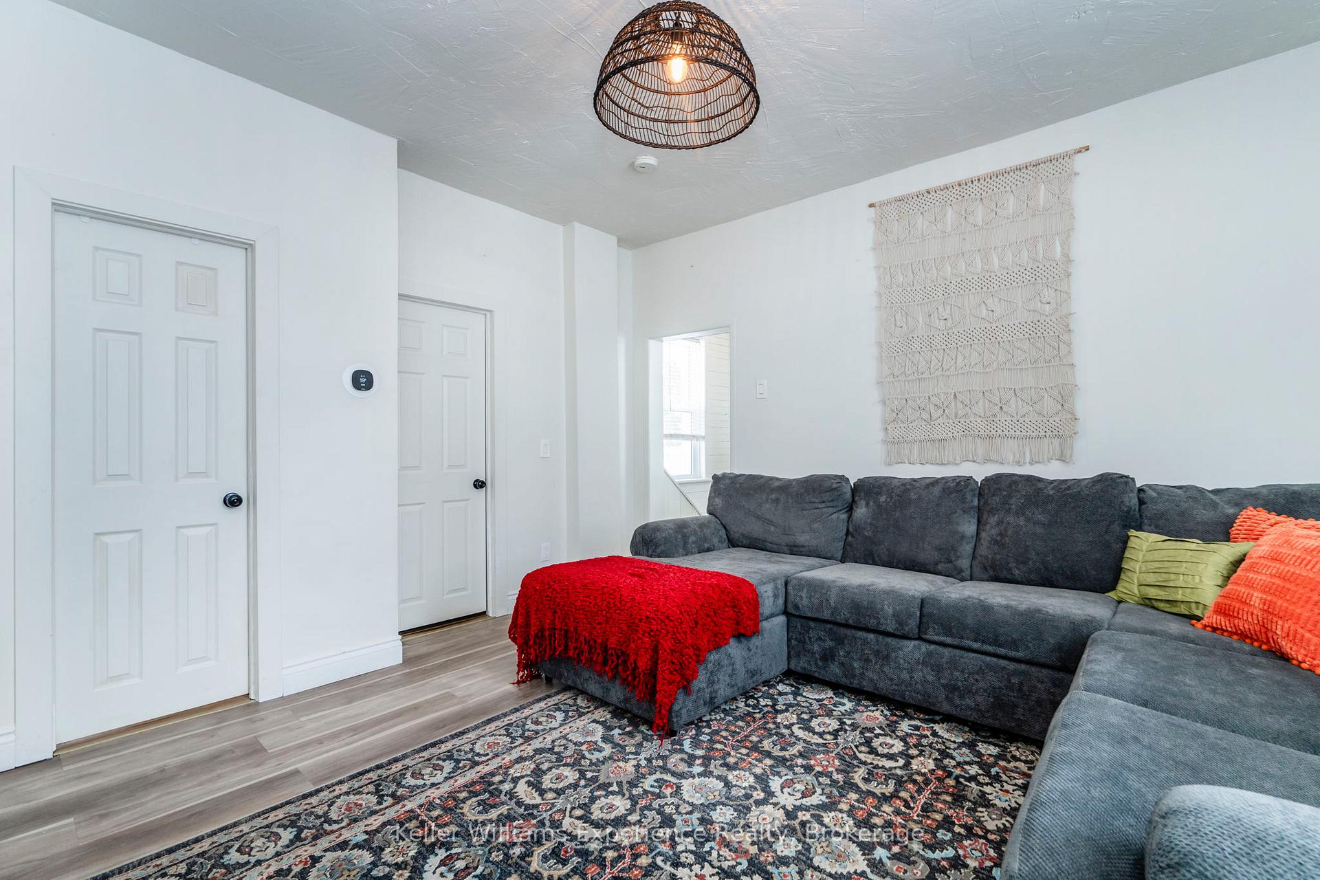 Photo 9 of 179 Fifth Street, Midland — HOMEH