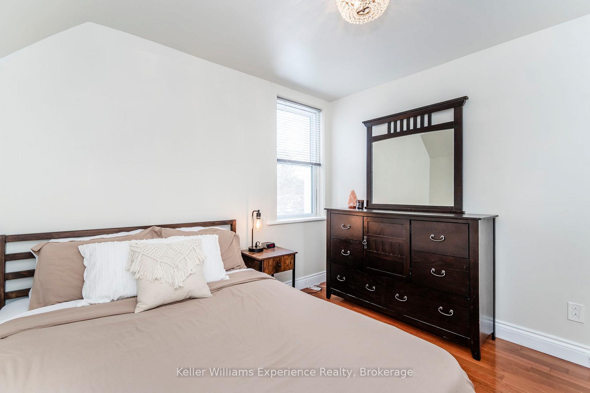 Photo 21 of 179 Fifth Street, Midland — HOMEH