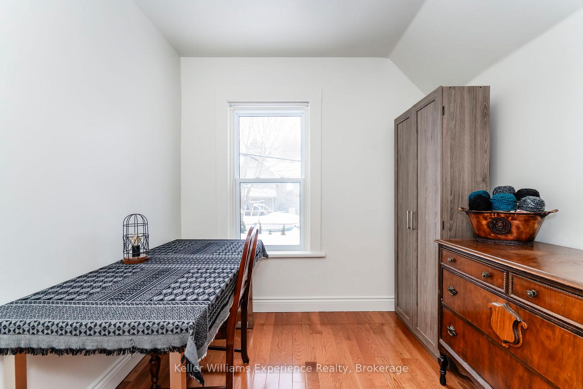 Photo 24 of 179 Fifth Street, Midland — HOMEH