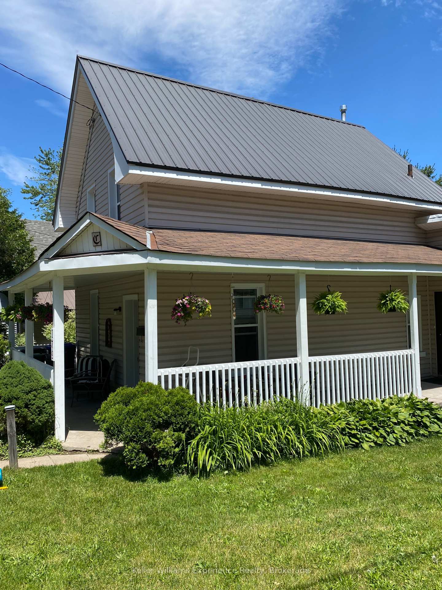 Photo 37 of 179 Fifth Street, Midland — HOMEH