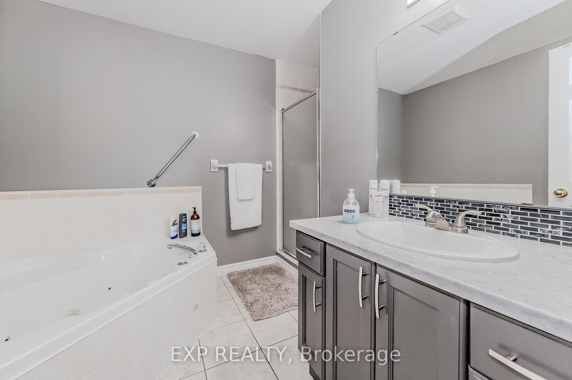 Photo 18 of 113 Bankside Drive, Kitchener — HOMEH