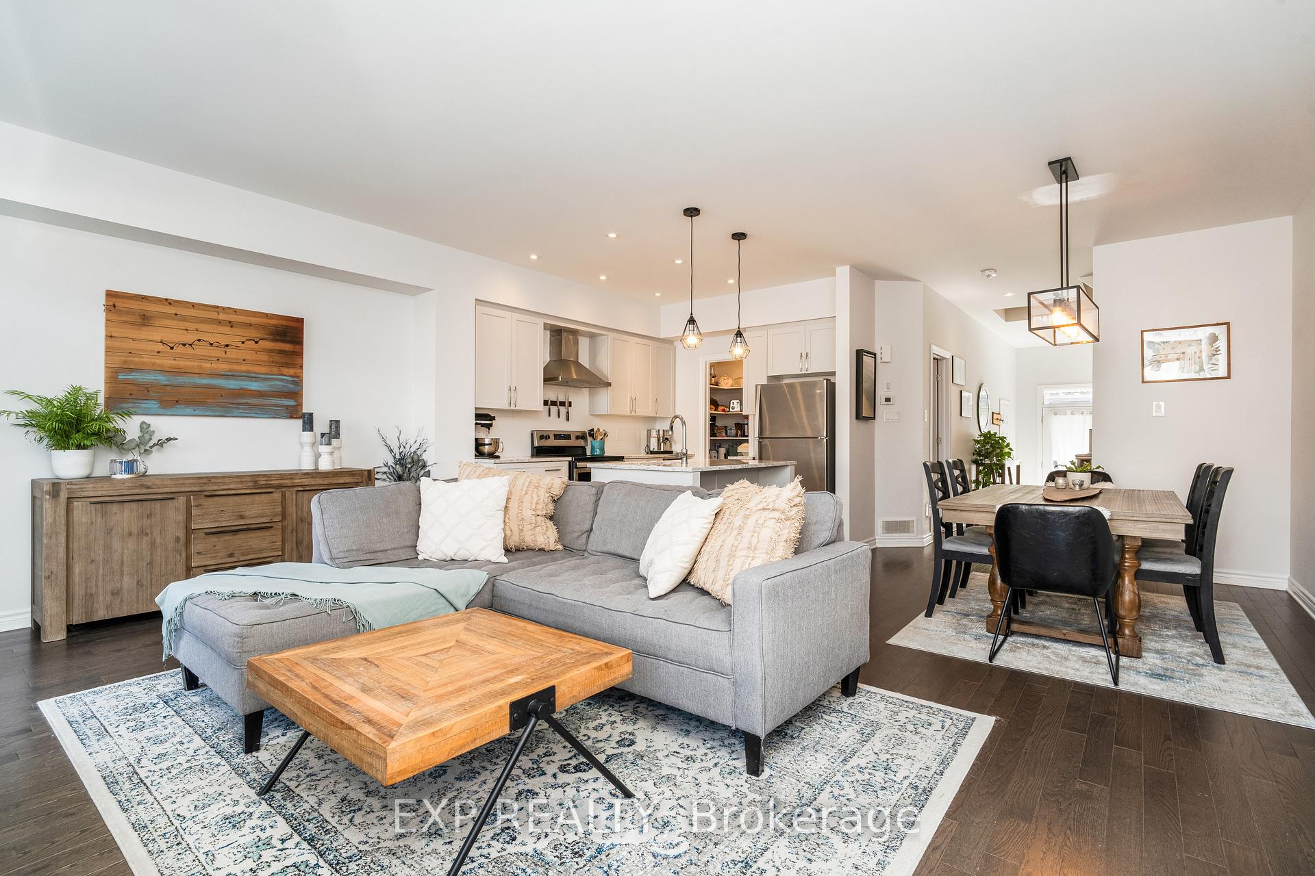 Photo 7 of 522 Triangle Street, Ottawa, Kanata - Emerald Meadows/Trailwest — HOMEH
