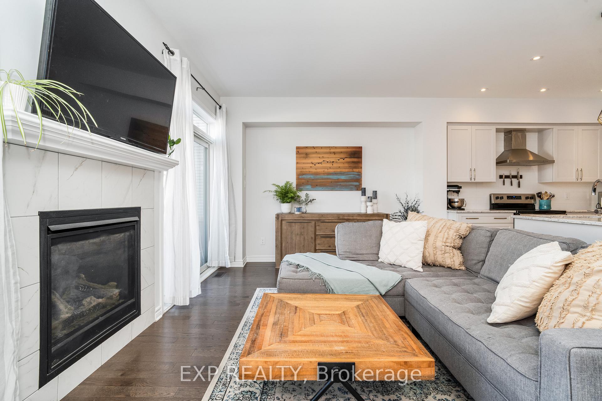 Photo 8 of 522 Triangle Street, Ottawa, Kanata - Emerald Meadows/Trailwest — HOMEH