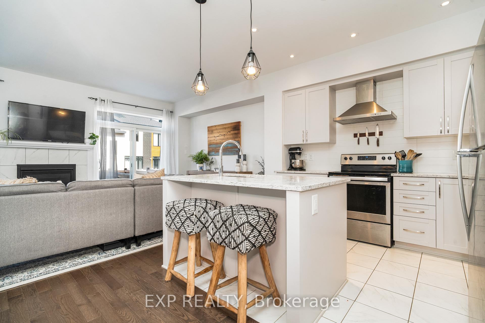 Photo 11 of 522 Triangle Street, Ottawa, Kanata - Emerald Meadows/Trailwest — HOMEH