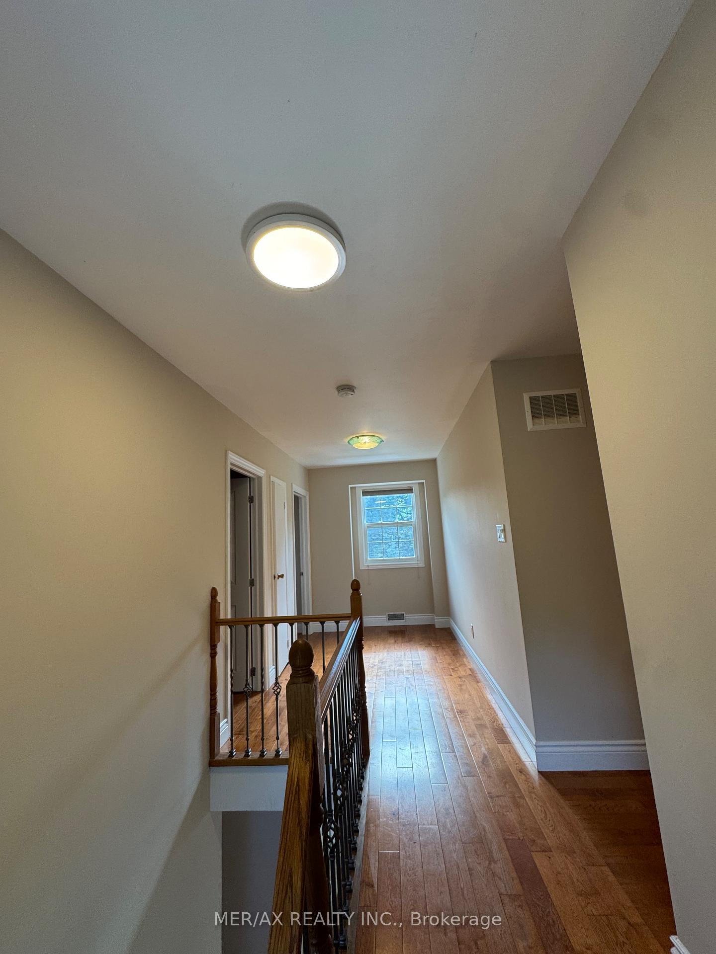 Photo 17 of 19 Valloncliffe Road, Markham, Bayview Glen — HOMEH
