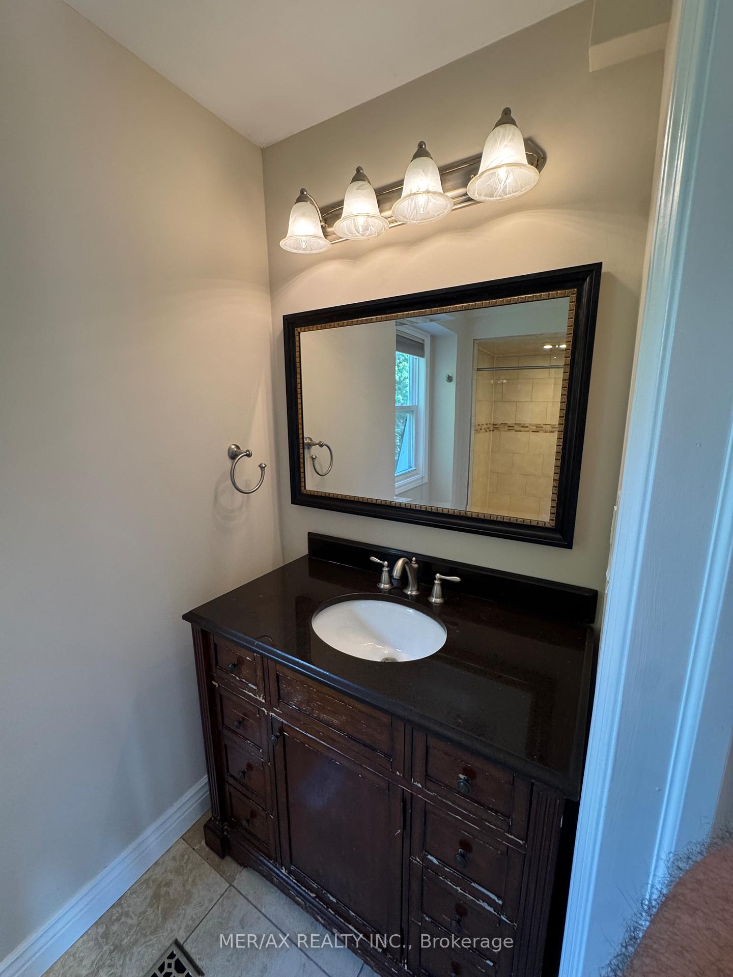 Photo 19 of 19 Valloncliffe Road, Markham, Bayview Glen — HOMEH