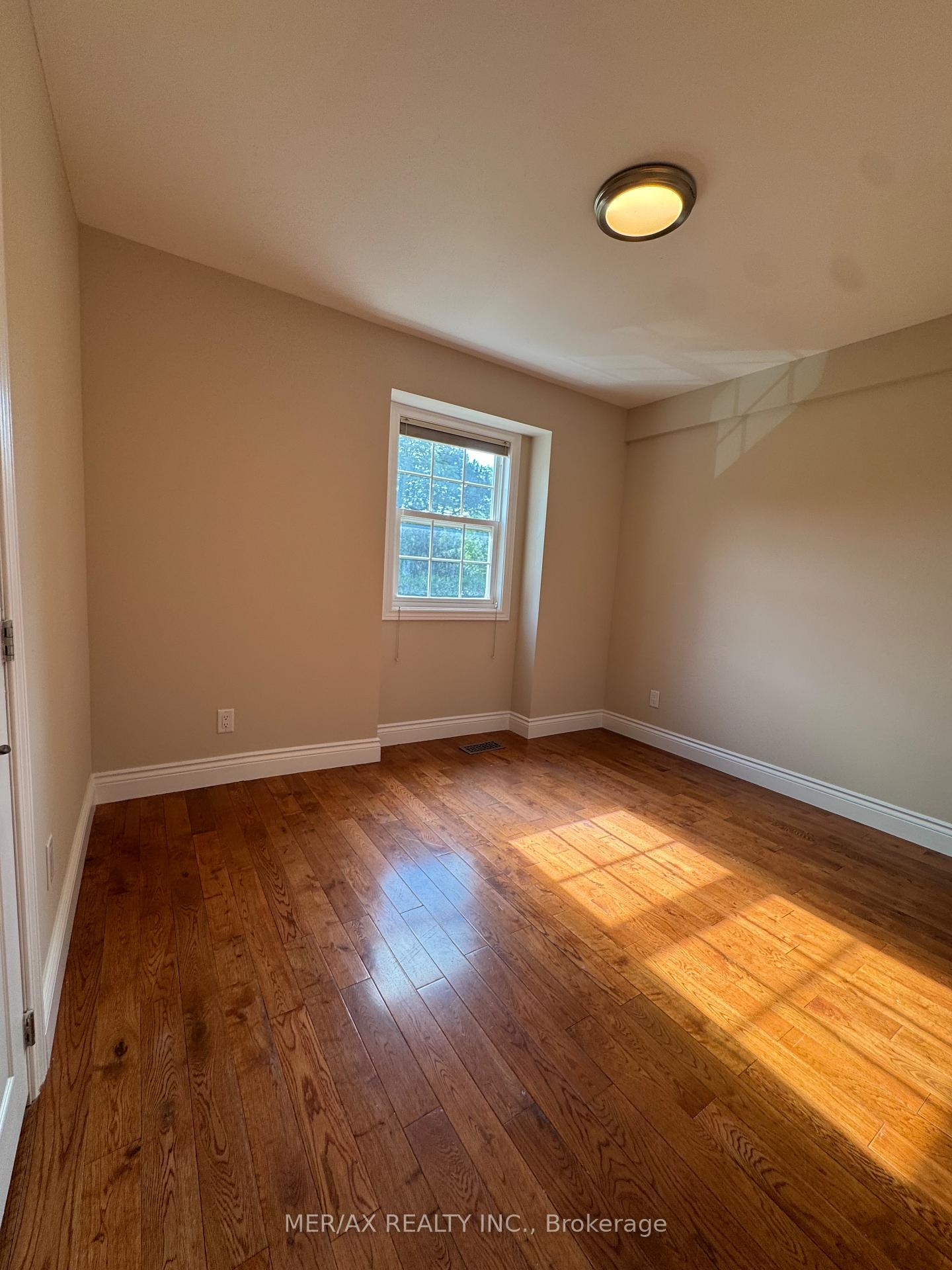 Photo 27 of 19 Valloncliffe Road, Markham, Bayview Glen — HOMEH