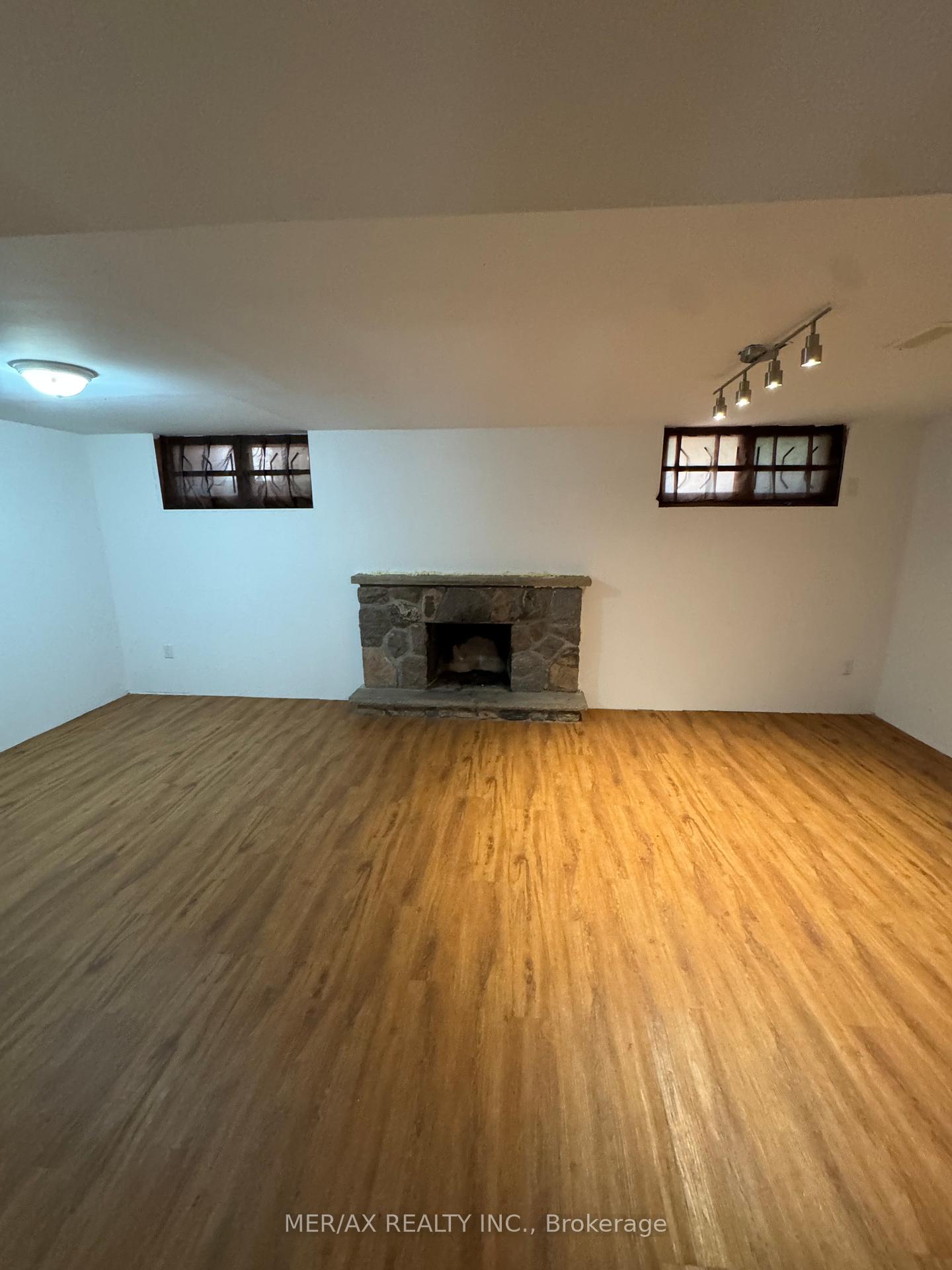 Photo 37 of 19 Valloncliffe Road, Markham, Bayview Glen — HOMEH