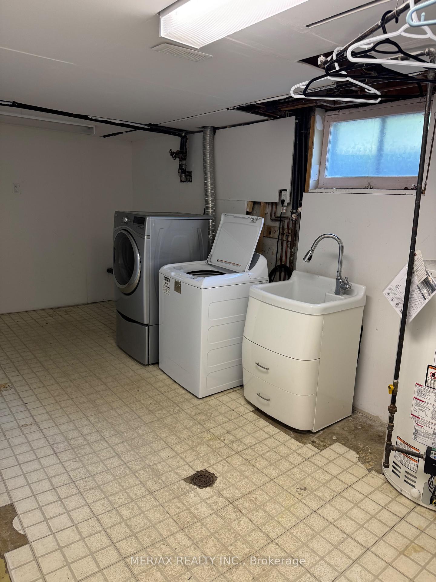 Photo 38 of 19 Valloncliffe Road, Markham, Bayview Glen — HOMEH