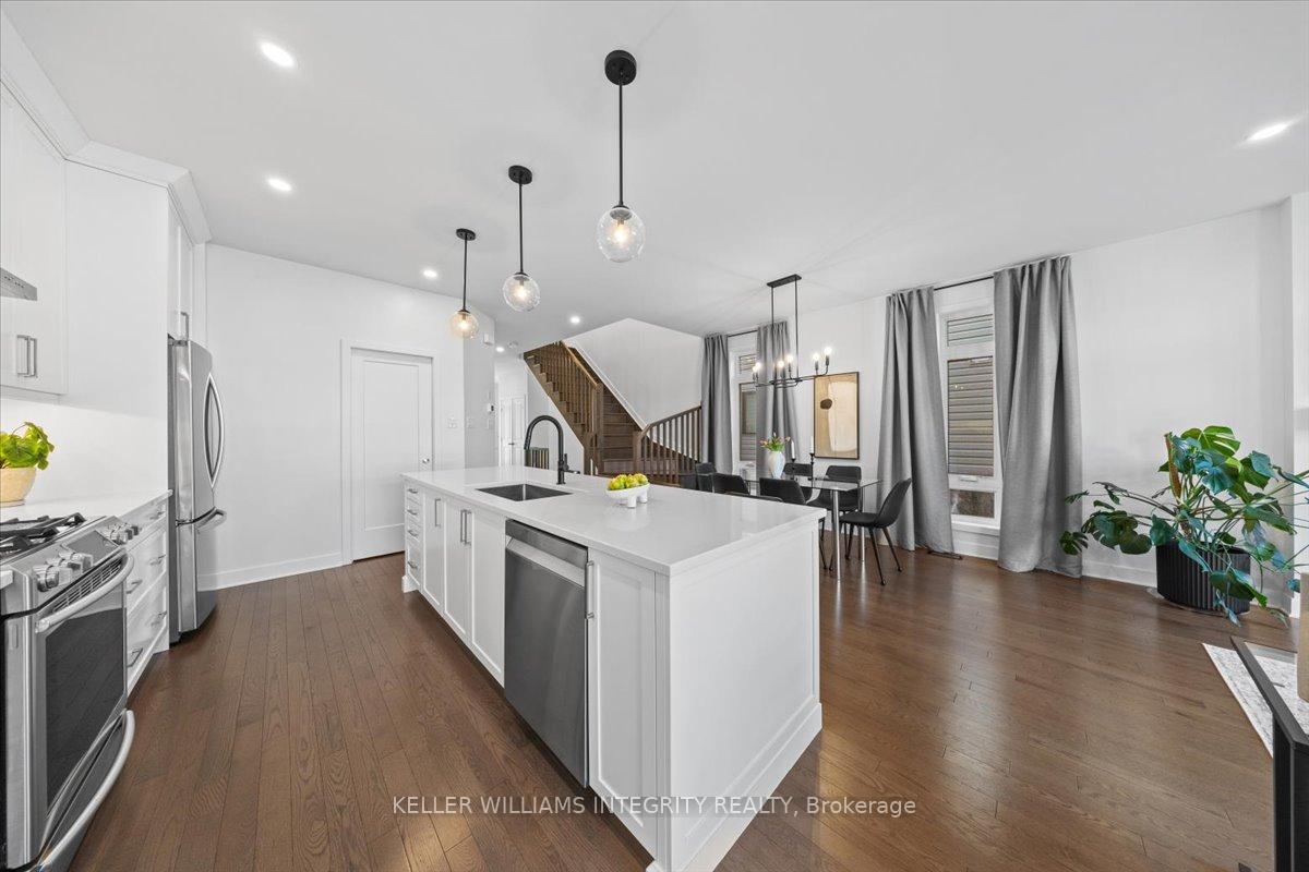 Photo 12 of 104 Warrior Street, Ottawa, Kanata - Emerald Meadows/Trailwest — HOMEH