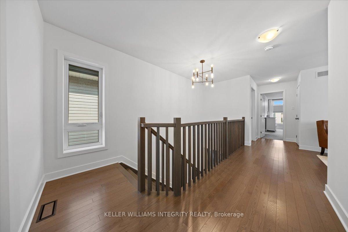 Photo 17 of 104 Warrior Street, Ottawa, Kanata - Emerald Meadows/Trailwest — HOMEH