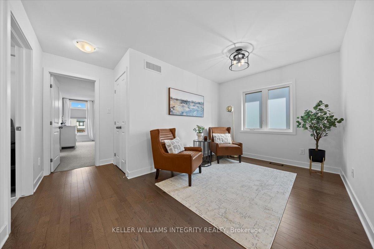 Photo 18 of 104 Warrior Street, Ottawa, Kanata - Emerald Meadows/Trailwest — HOMEH