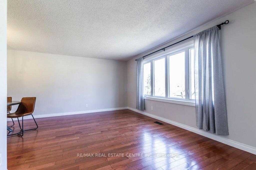 Photo 6 of 43 Briar Knoll Drive, Kitchener — HOMEH