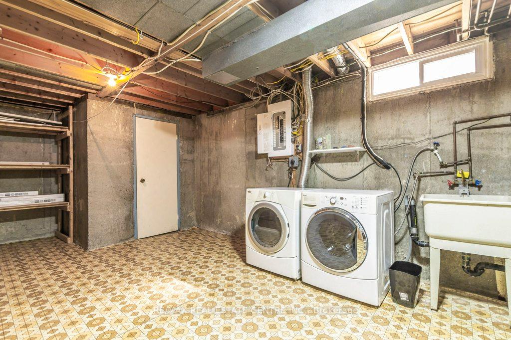 Photo 30 of 43 Briar Knoll Drive, Kitchener — HOMEH