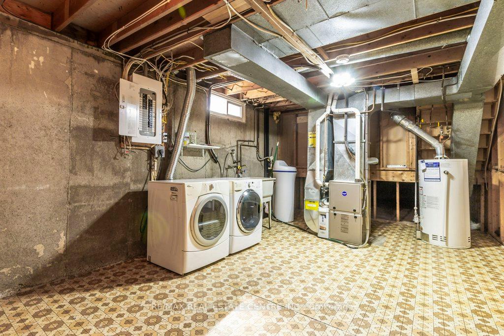 Photo 31 of 43 Briar Knoll Drive, Kitchener — HOMEH