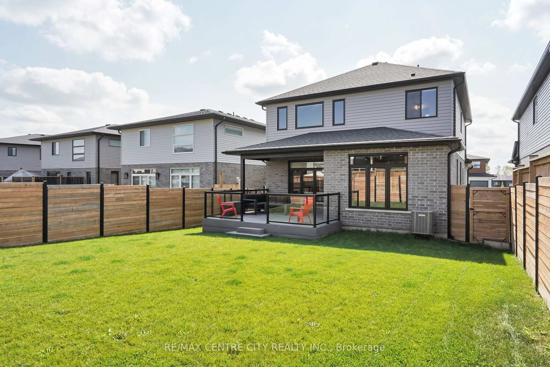 Photo 33 of 24 Locky Lane, Middlesex Centre, Rural Middlesex Centre — HOMEH