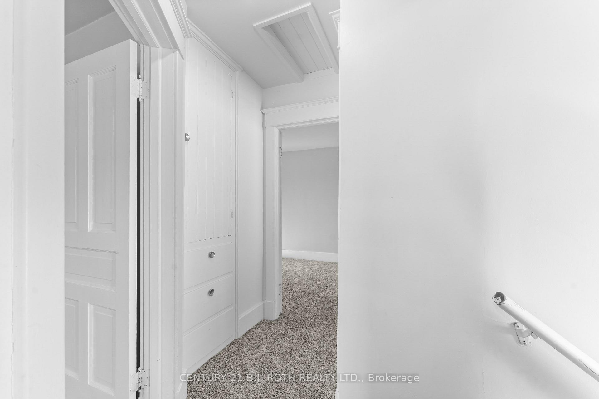 Photo 15 of 414 Elizabeth Street, Midland — HOMEH