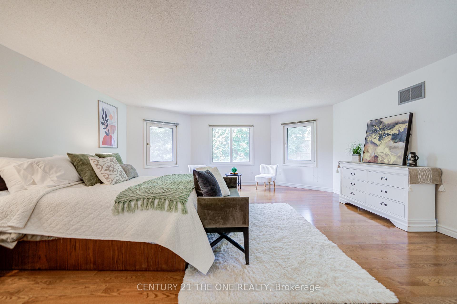 Photo 14 of 35 Ambleside Crescent, Markham, Unionville — HOMEH