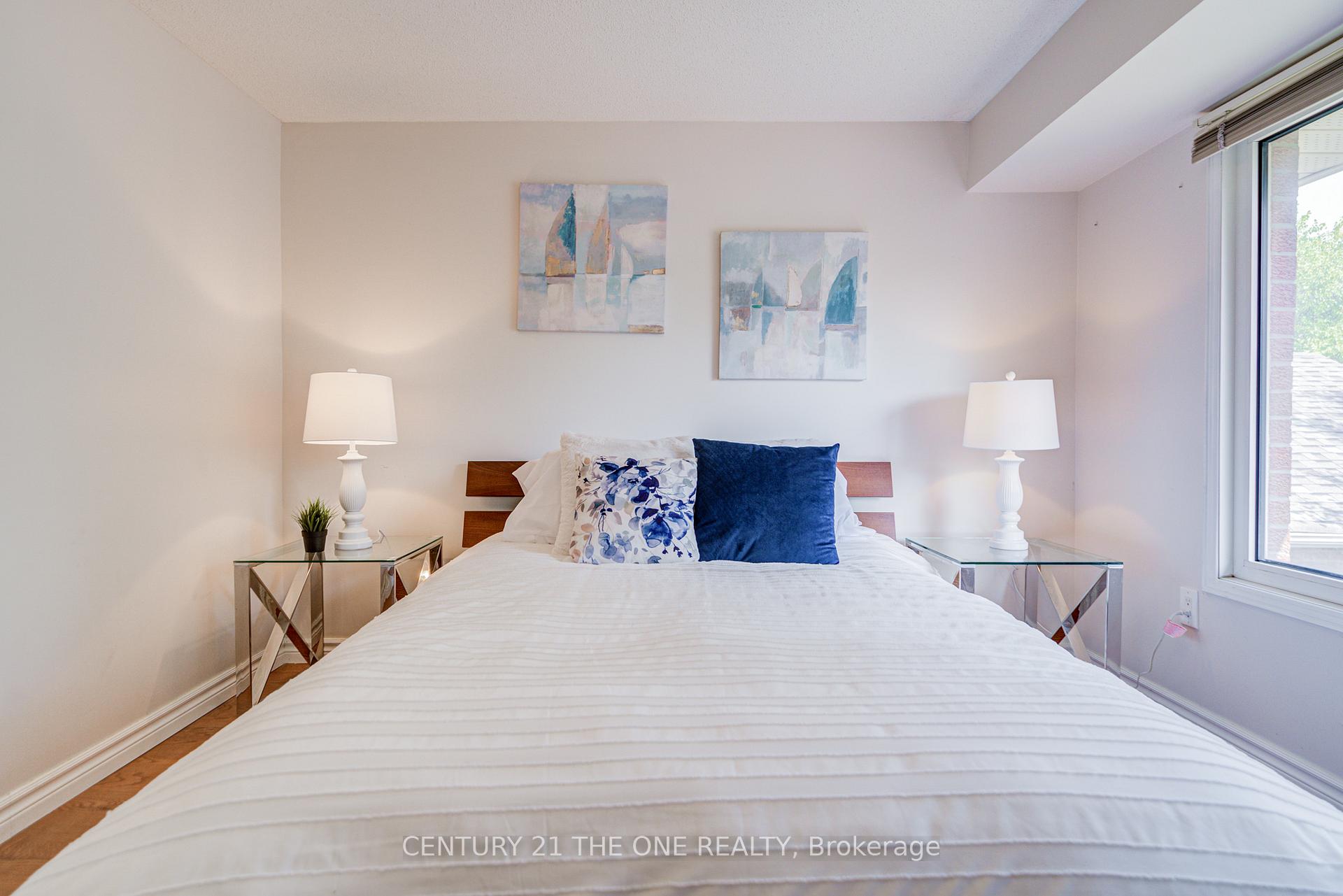 Photo 18 of 35 Ambleside Crescent, Markham, Unionville — HOMEH