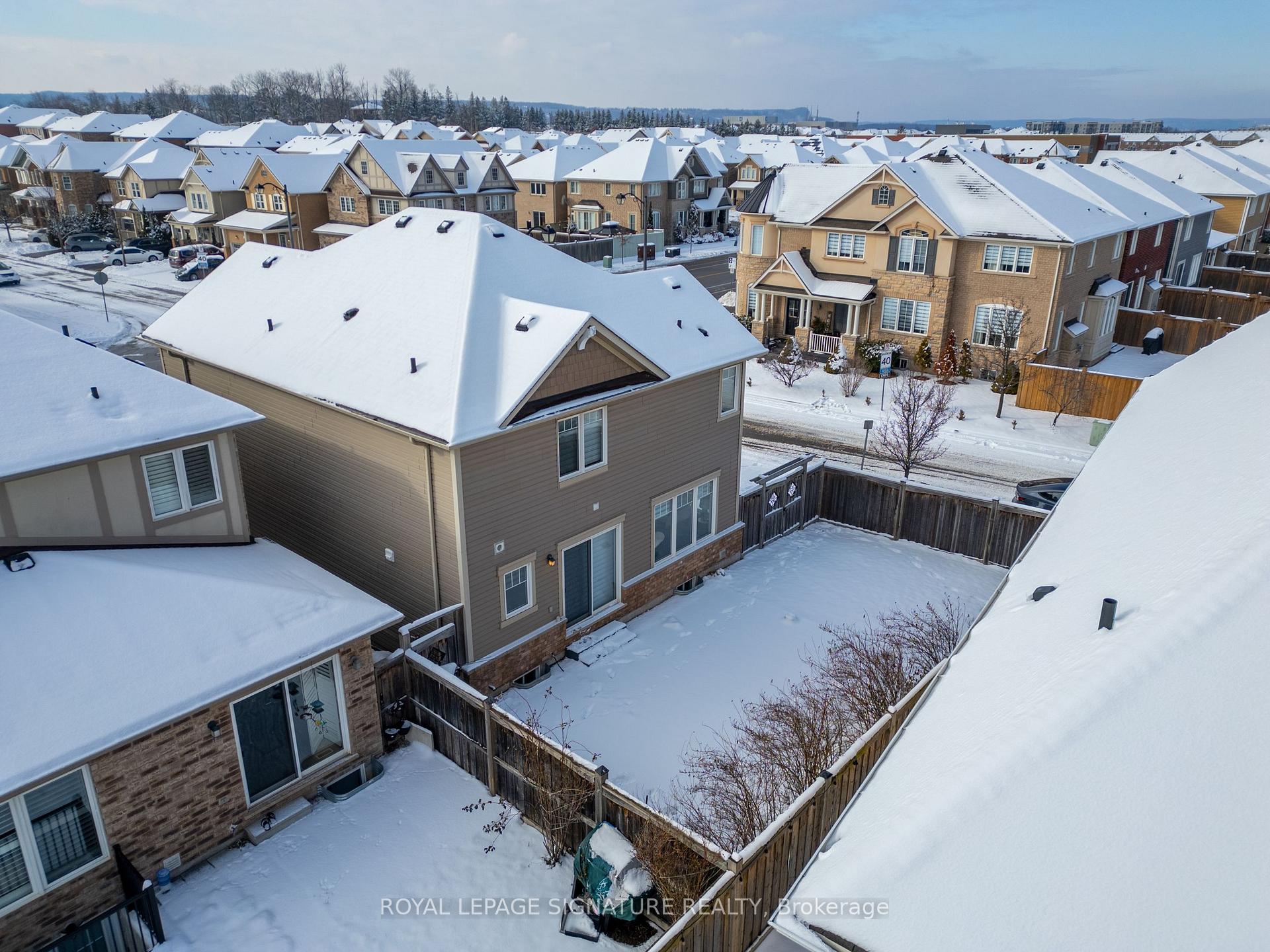 Photo 47 of 897 Farmstead Drive, Milton, Willmott — HOMEH