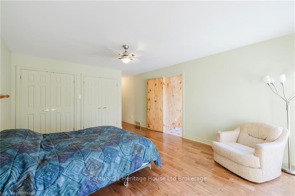 Photo 18 of 14278 Thirteen Mile Road, Middlesex Centre, Birr — HOMEH