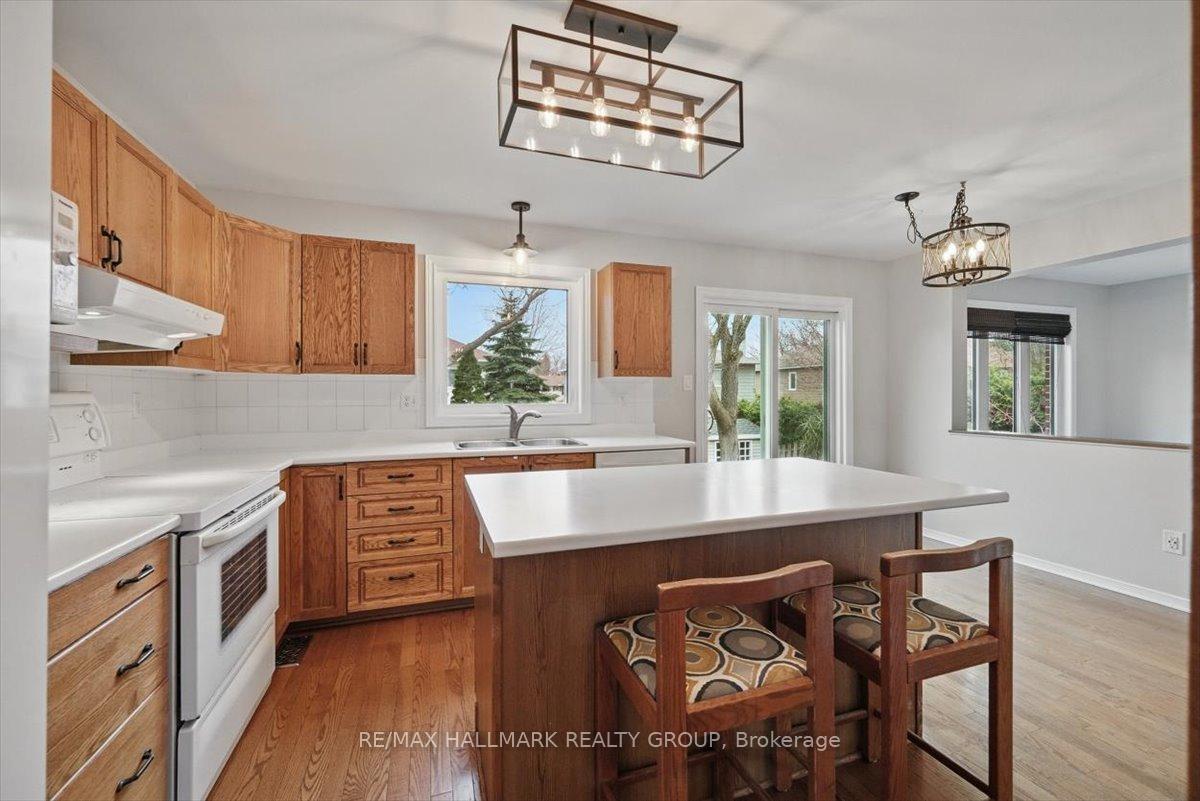 Photo 14 of 111 Hansen Avenue, Ottawa, Kanata - Kanata Lakes/Heritage Hills — HOMEH