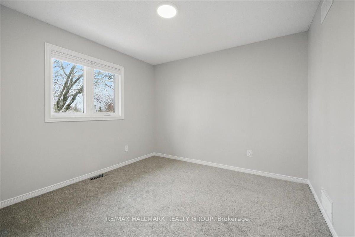 Photo 31 of 111 Hansen Avenue, Ottawa, Kanata - Kanata Lakes/Heritage Hills — HOMEH