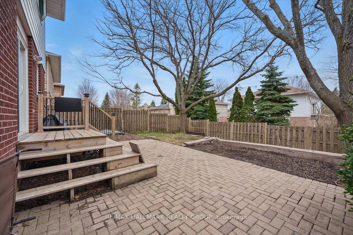 Photo 35 of 111 Hansen Avenue, Ottawa, Kanata - Kanata Lakes/Heritage Hills — HOMEH