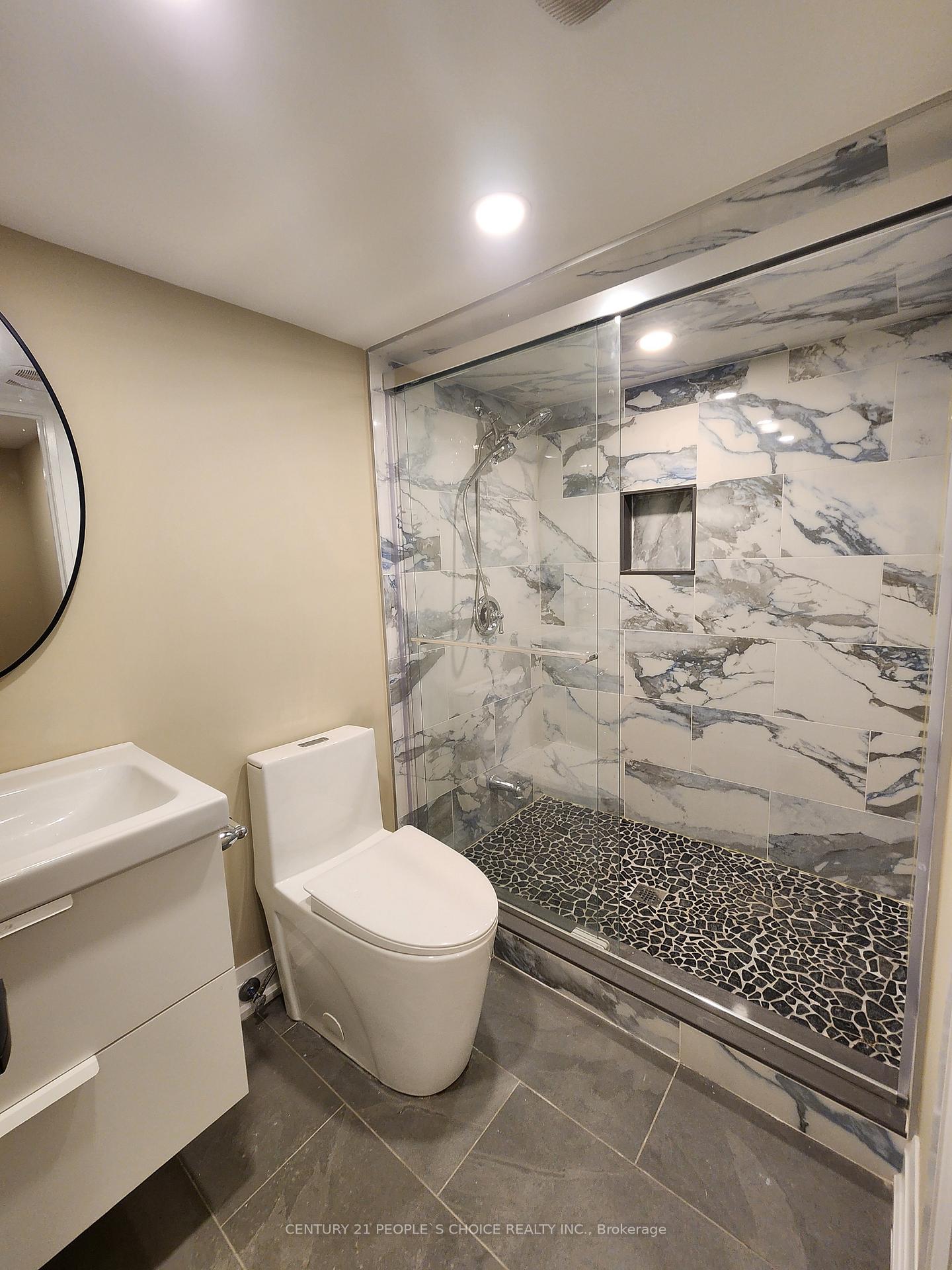 Photo 6 of 744 Kennedy Circle W, Milton, Cobban — HOMEH