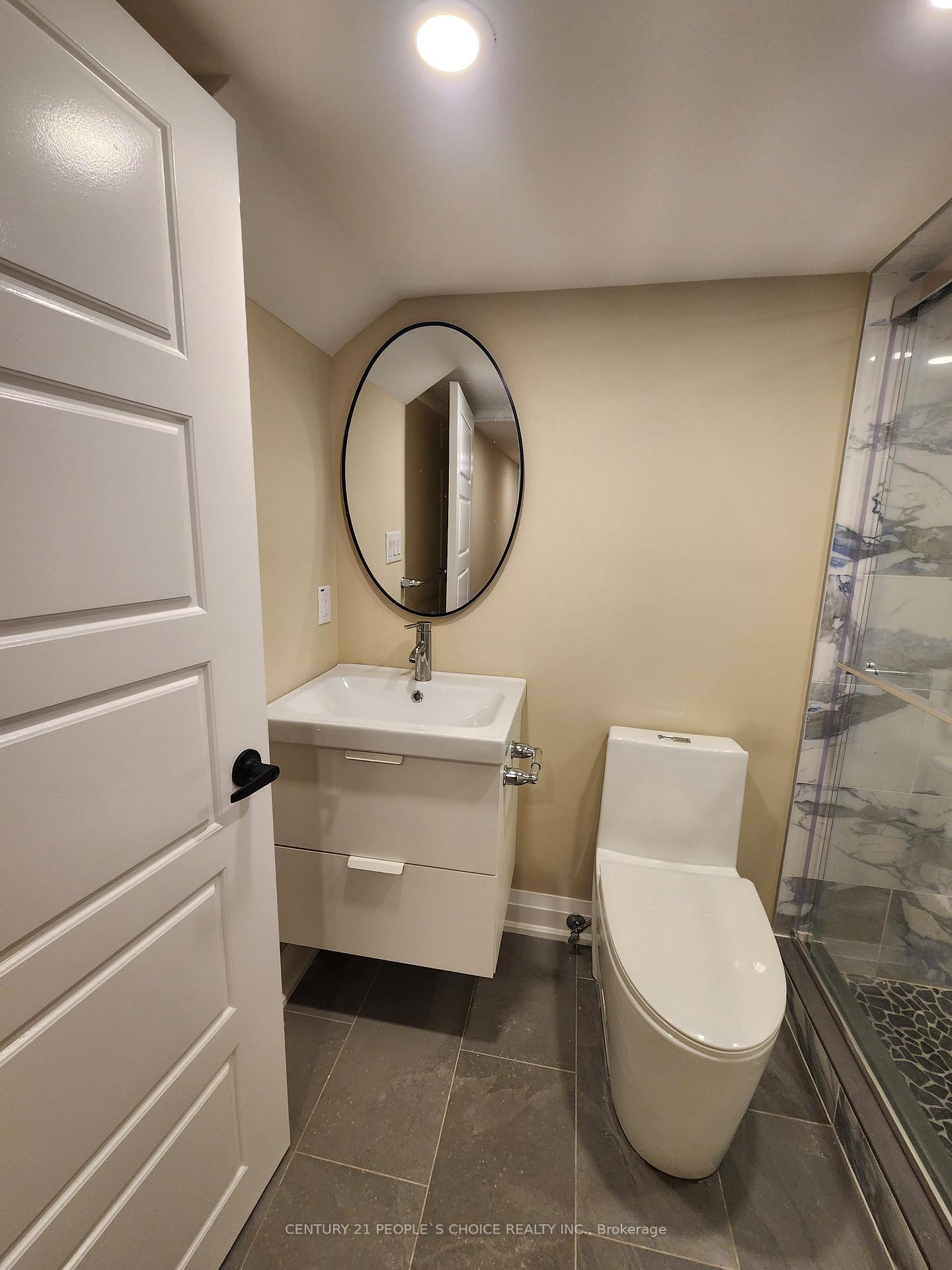 Photo 7 of 744 Kennedy Circle W, Milton, Cobban — HOMEH