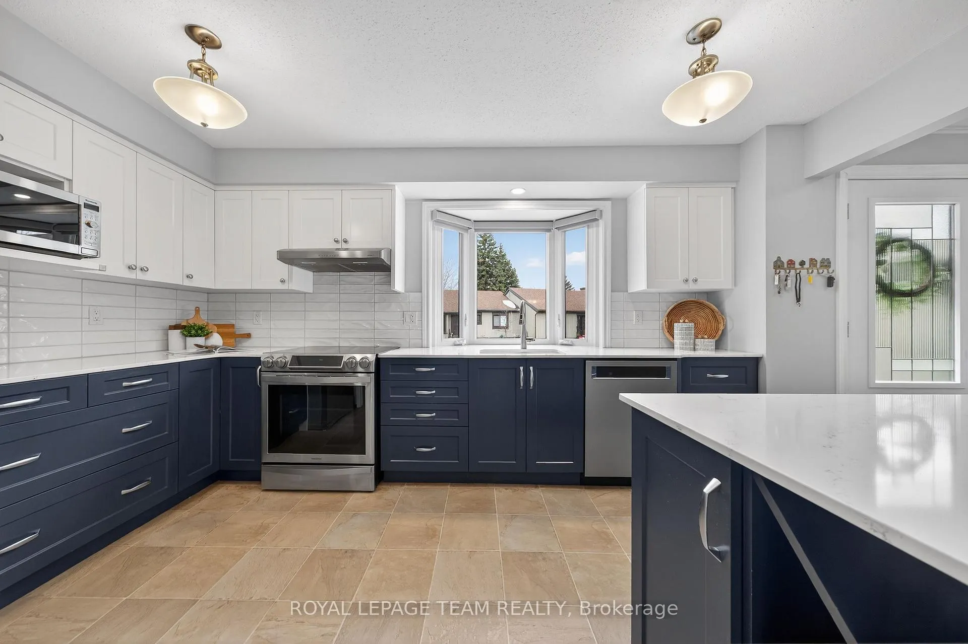 Photo 17 of 11 Glen Abbey Crescent, Ottawa, Stittsville (Central) — HOMEH