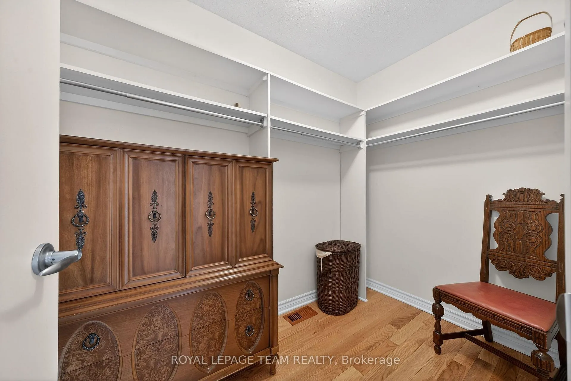 Photo 26 of 11 Glen Abbey Crescent, Ottawa, Stittsville (Central) — HOMEH